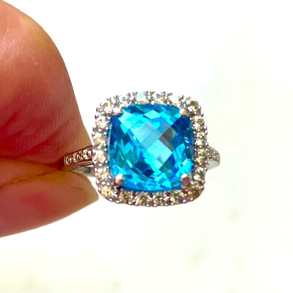 BRAND NEW Swiss Blue Topaz Diamond Halo Ring, 10k White Gold, Sz 6 - Picture 8 of 10